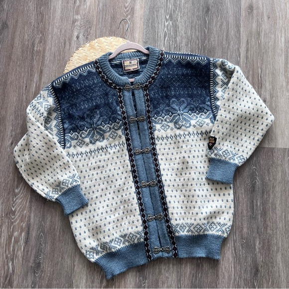 Dale of Norway Nordic blue fair isle print wool clasp front cardigan sweater - Picture 1 of 8